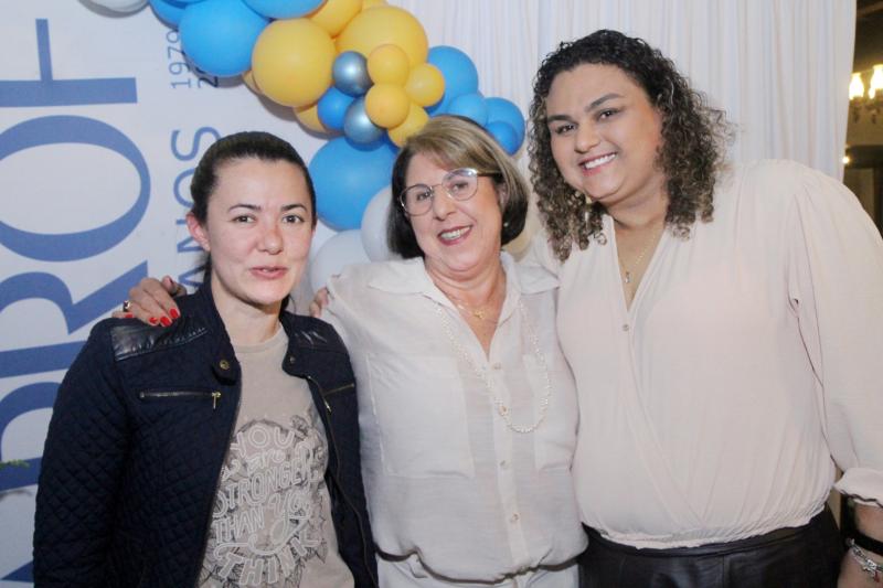 Noite de Queijos e Vinhos - 2024