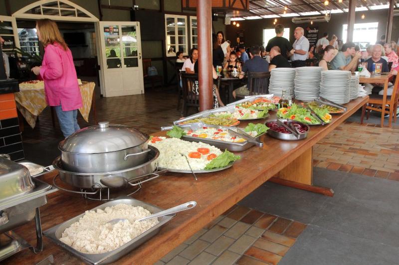 Almoço comemorativo ao dia dos professores - 2024